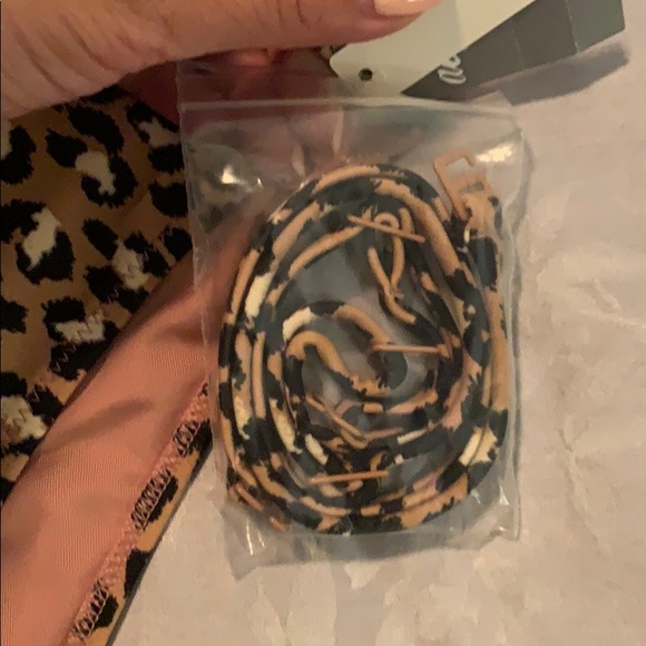 High cut leopard one piece bathing suit - Picture 2 of 4